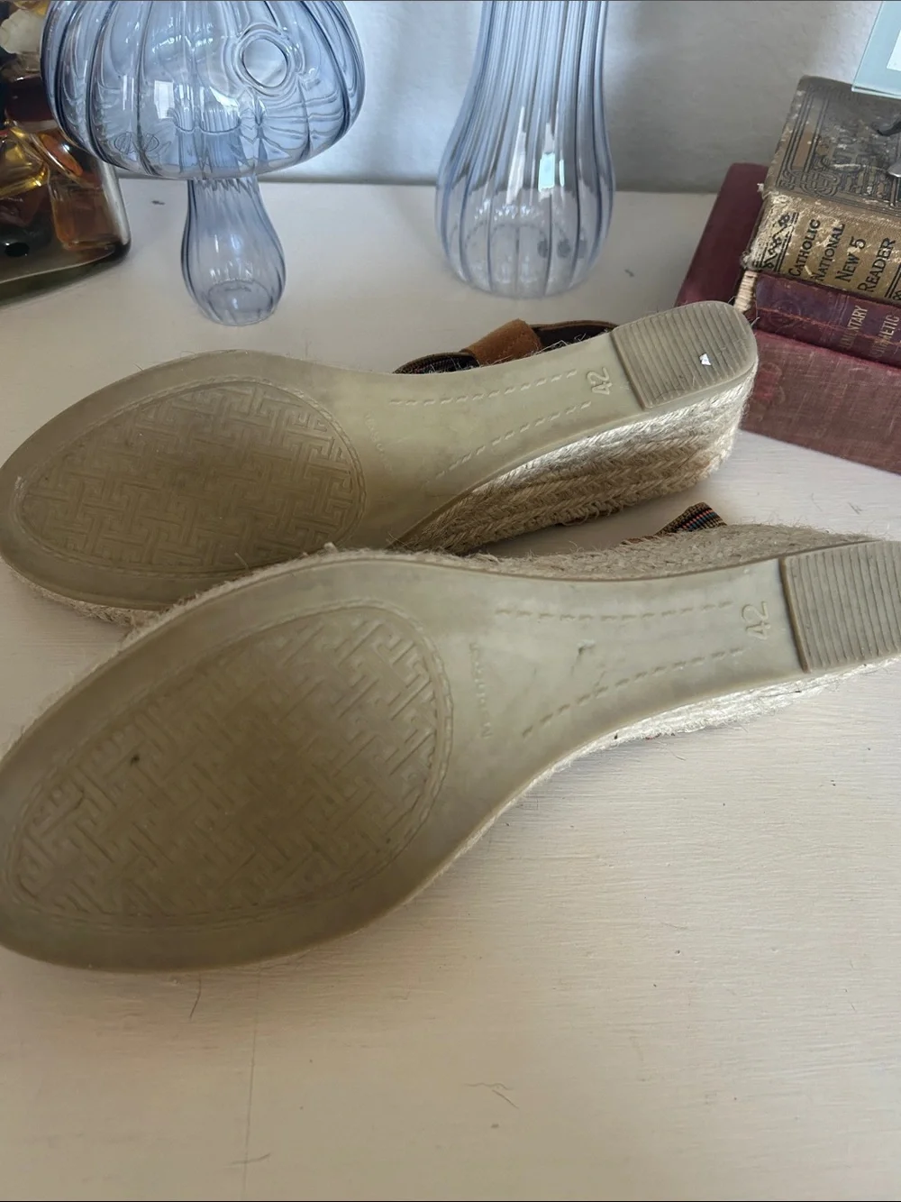 Women’s Toni Pons Tan Espadrille Sandals with Multicolor Straps